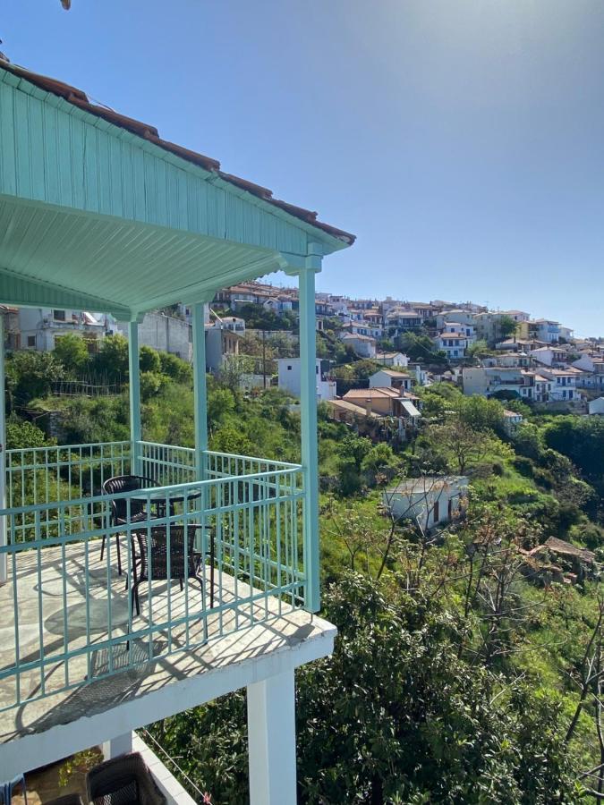 The Balcony Villa Glossa Exterior foto